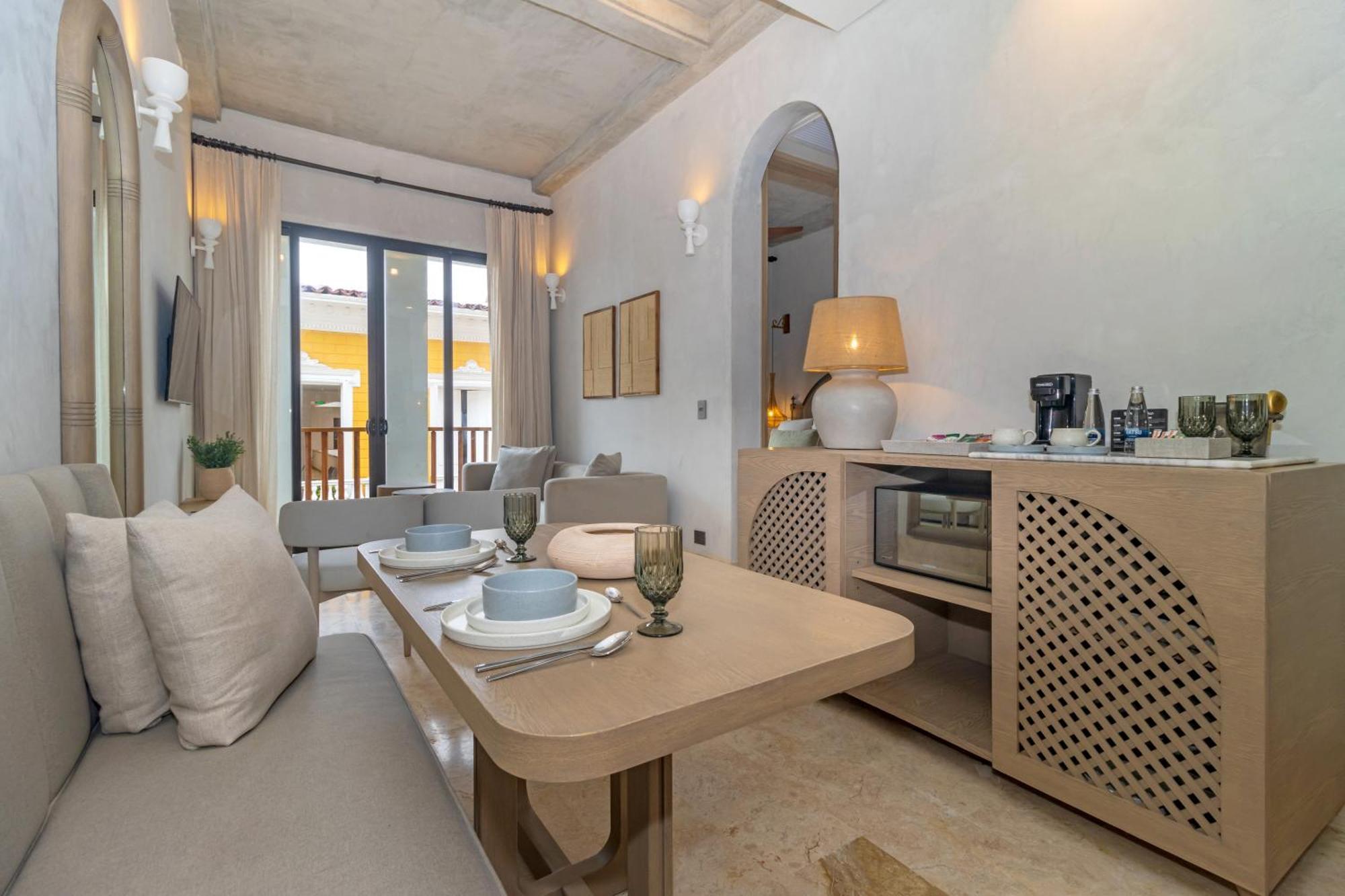 Cinco Boutique Hotel