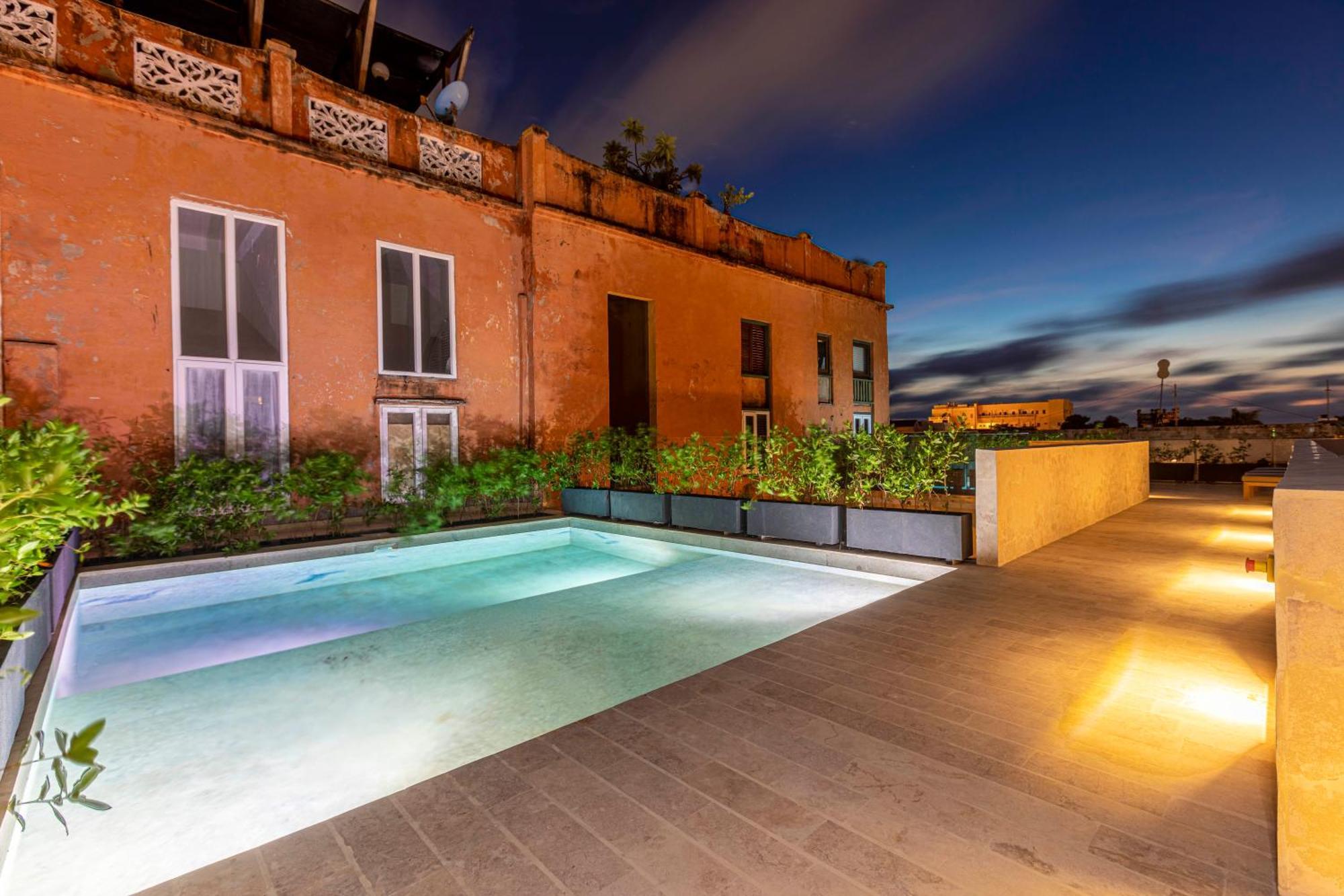 Cinco Boutique Hotel 5*